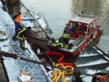 Einsatz BF Koeln Treibstoff auffangen Koeln Rheinauhafen P210